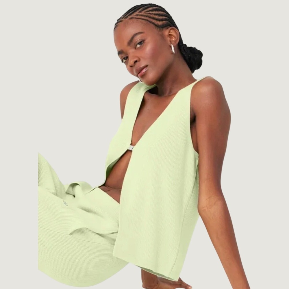 Alo Yoga Knit Sarana Tank L Iced Green Tea Green Ribbed Vest Yoga Casual